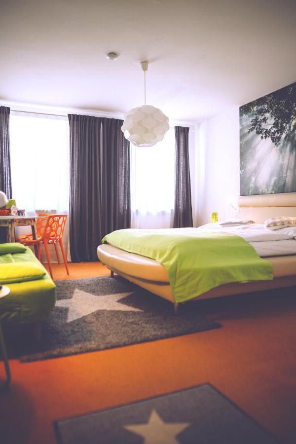 Das Hotel Stern, B&B Kg - Digital & Contactless Check-In Sankt Gilgen Esterno foto