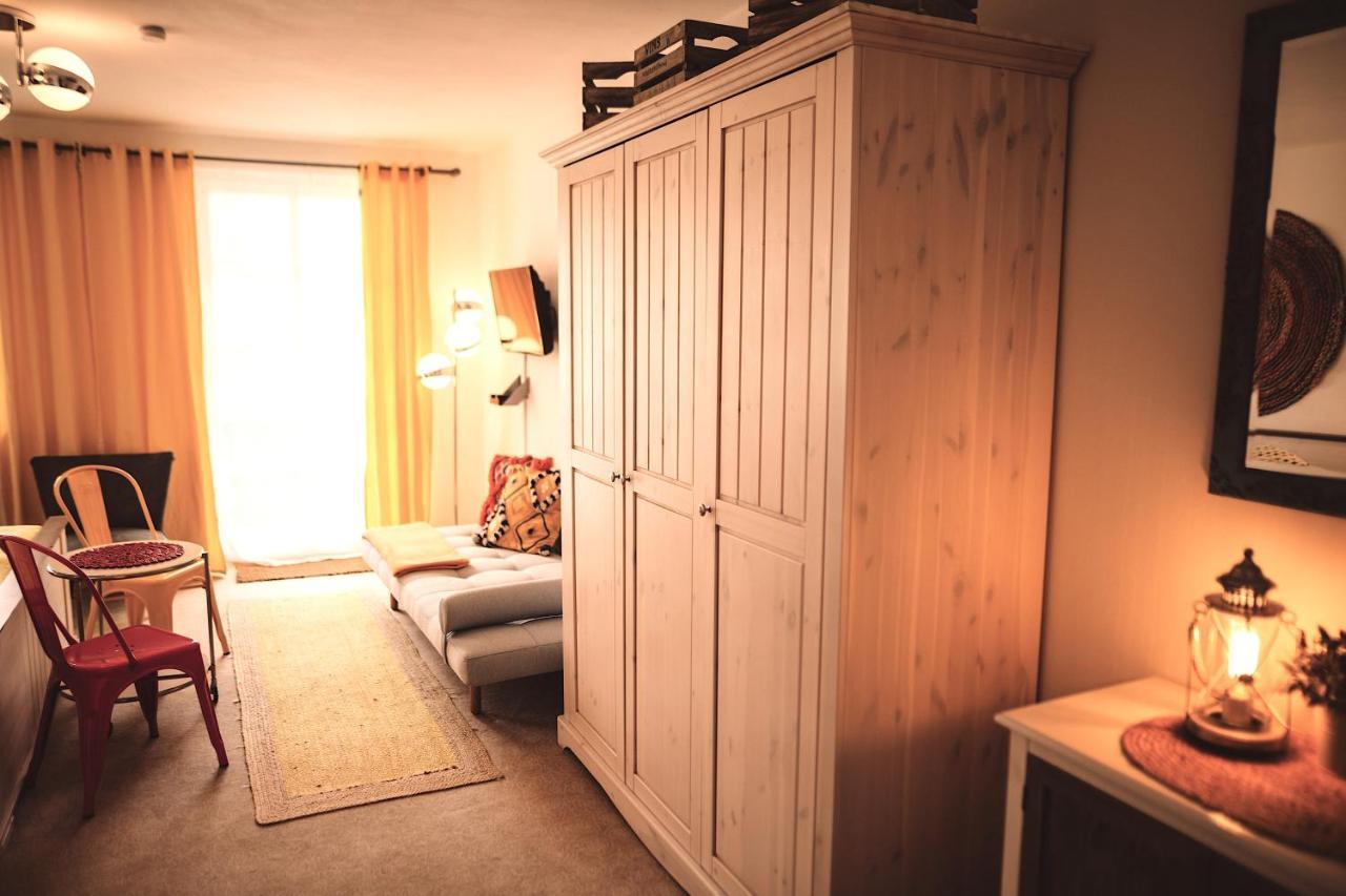 Das Hotel Stern, B&B Kg - Digital & Contactless Check-In Sankt Gilgen Esterno foto