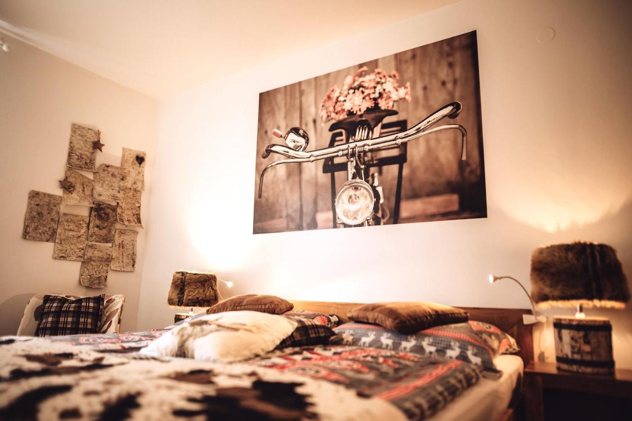 Das Hotel Stern, B&B Kg - Digital & Contactless Check-In Sankt Gilgen Esterno foto
