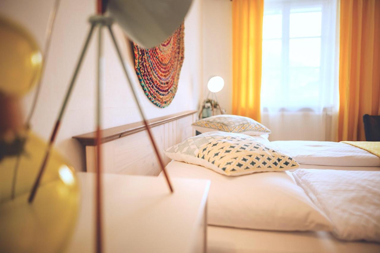 Das Hotel Stern, B&B Kg - Digital & Contactless Check-In Sankt Gilgen Esterno foto